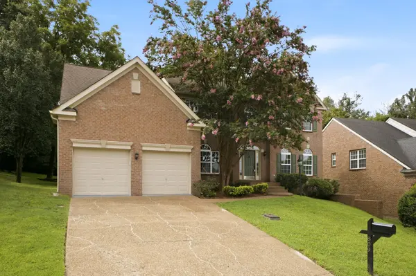 809 Holt Grove Ct, Nashville, TN 37211