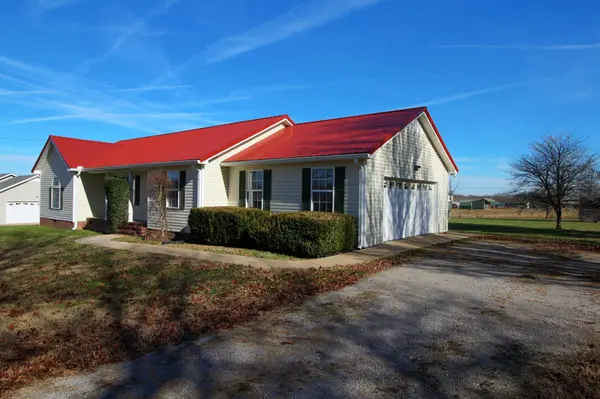 2347 Feedmill Rd, Chapel Hill, TN 37034