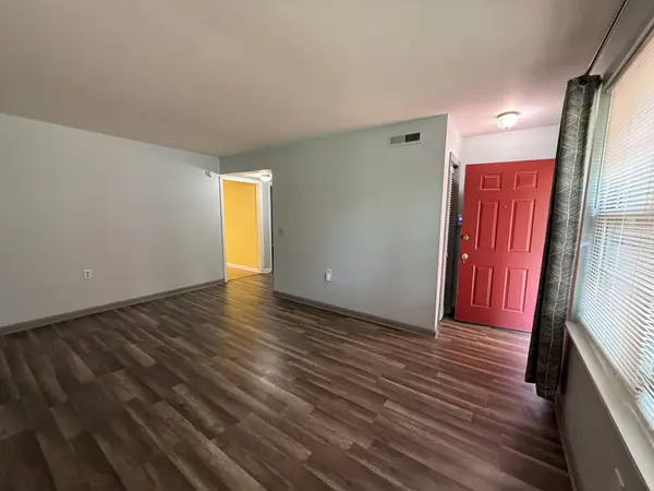 314 Deer Lake Dr, Nashville, TN 37221