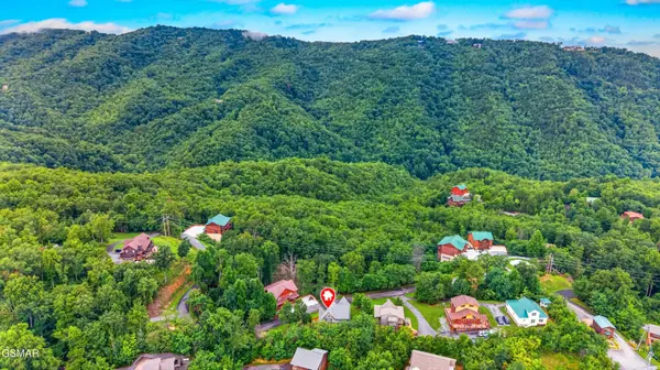 815 Wattle Blossom Drive, Gatlinburg, TN 37738