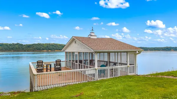 829 Tucker Place Way, Dandridge, TN 37725