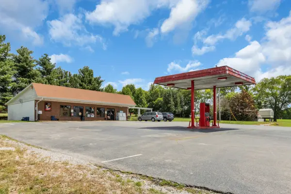 345 Huffman Rd, Normandy, TN 37360