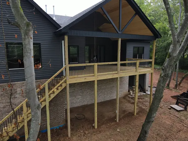 618 Indian Creek Rd, Cumberland Furnace, TN 37051