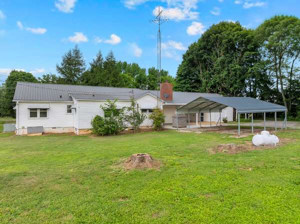4237 Old Alto Hwy, Decherd, TN 37324