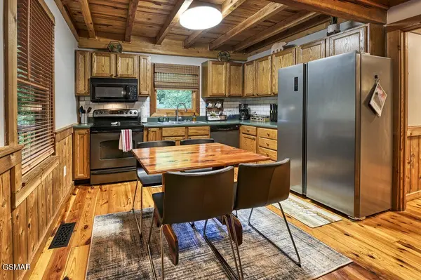 201 Tsali Way, Sevierville, TN 37876