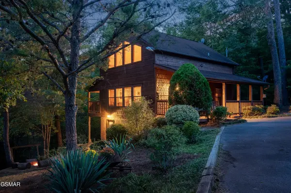 2306 Wooddale Way, Sevierville, TN 37876