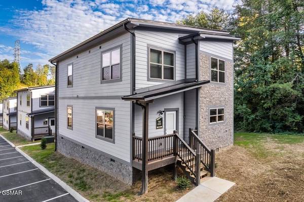 576 Dollywood Lane #9, Pigeon Forge, TN 37863