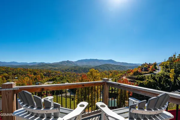 732 Beanstalk Road, Gatlinburg, TN 37738