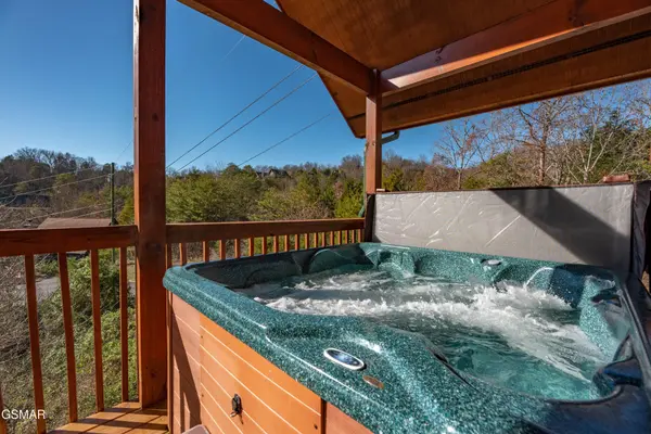 2355 Wingspan Drive, Sevierville, TN 37876