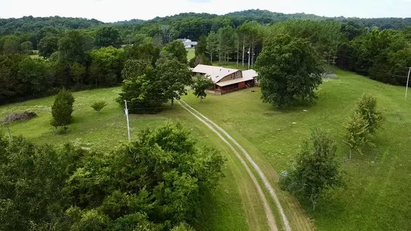 5340 Lunns Store Rd, Chapel Hill, TN 37034