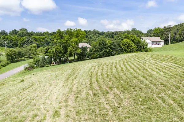 612 Thompson Creek Ln, Cookeville, TN 38506