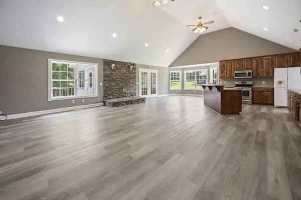 52 Wright Pl, Estill Springs, TN 37330