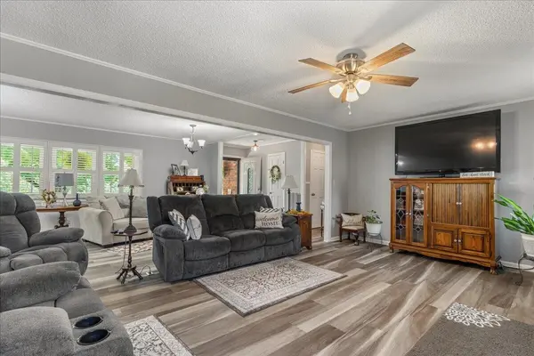 2065 Hwy 30 #E, Athens, TN 37303