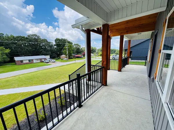 58 Hall St, Lexington, TN 38351