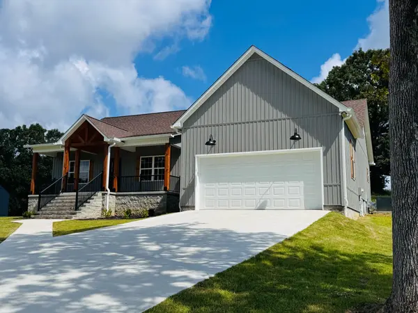 58 Hall St, Lexington, TN 38351