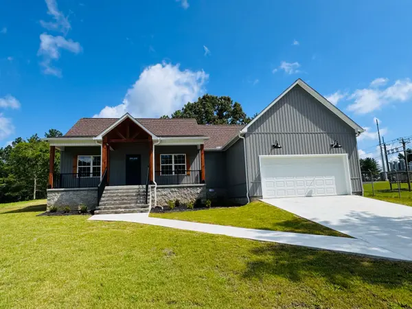 58 Hall St, Lexington, TN 38351
