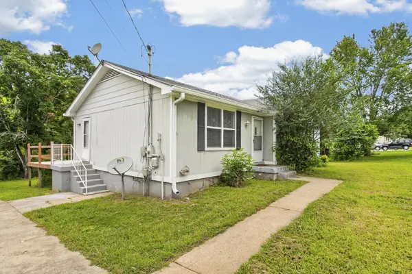 1009 Lynndale Dr, Castalian Springs, TN 37031