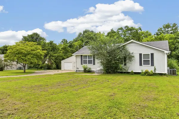 1009 Lynndale Dr, Castalian Springs, TN 37031