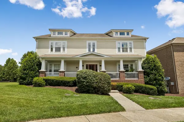 1102 Park Run Dr, Franklin, TN 37067
