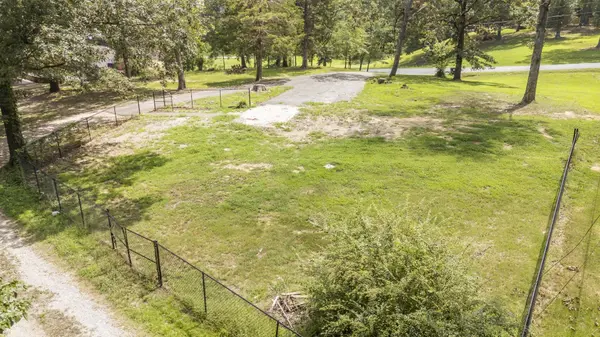 445 LEW WALLACE RD, Crump, TN 38327