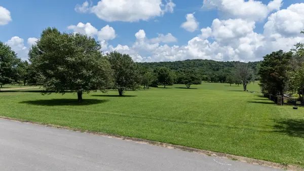107 Forrest Ct, Shelbyville, TN 37160