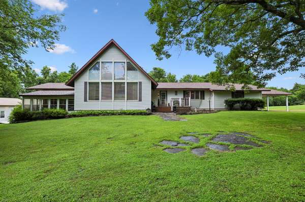 11627 Bell Buckle Rd, Bell Buckle, TN 37020