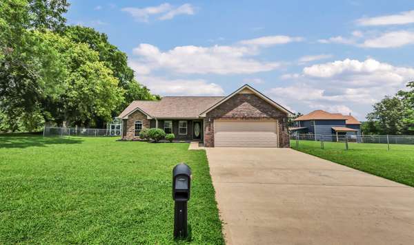 1453 Rustys Ln, Clarksville, TN 37042