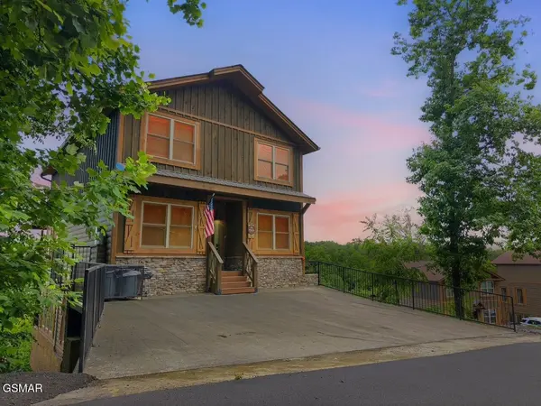 3032 Ridgetop Resort Way, Pigeon Forge, TN 37863