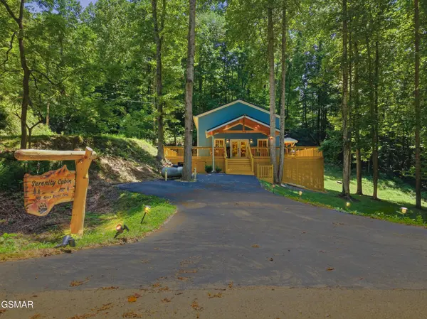 760 Boone Acres Lane, Pigeon Forge, TN 37863