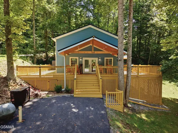 760 Boone Acres Lane, Pigeon Forge, TN 37863