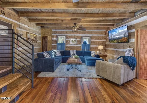 125 Cricket Hollow Way, Cosby, TN 37722