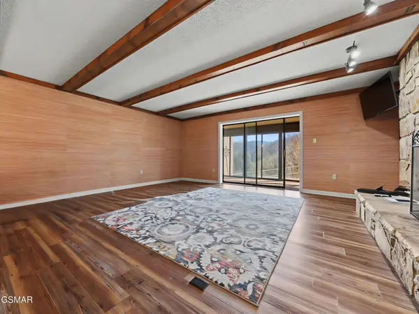 224 Woodland Road #103, Gatlinburg, TN 37738