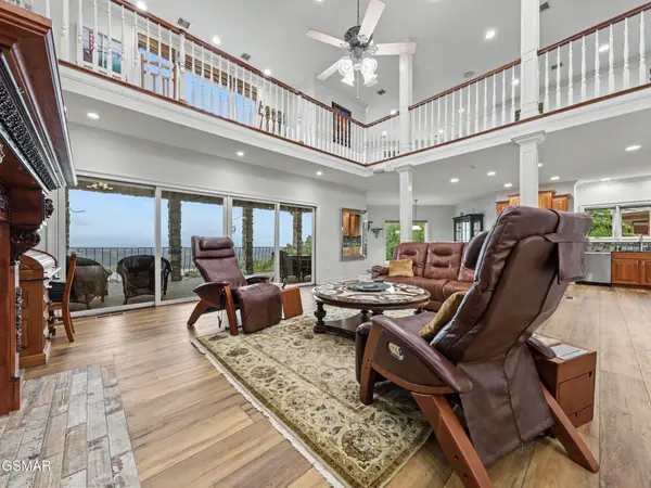 498 Proffitt Ridge Road, Mooresburg, TN 37811