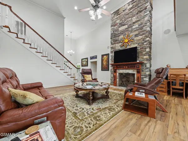 498 Proffitt Ridge Road, Mooresburg, TN 37811