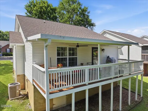 1523 Mayberry Lane, Sevierville, TN 37862