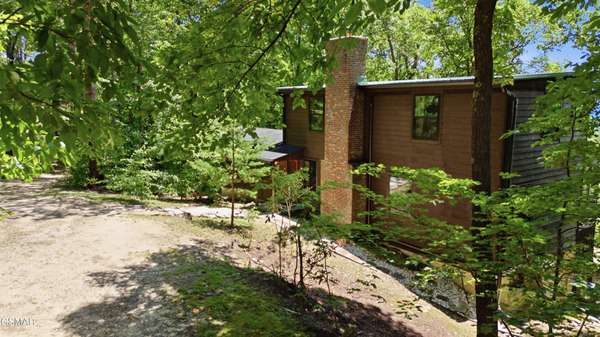 2749 E End Road, Sevierville, TN 37876