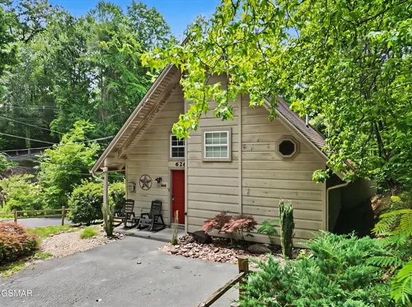 626 Morning Mist Way, Gatlinburg, TN 37738