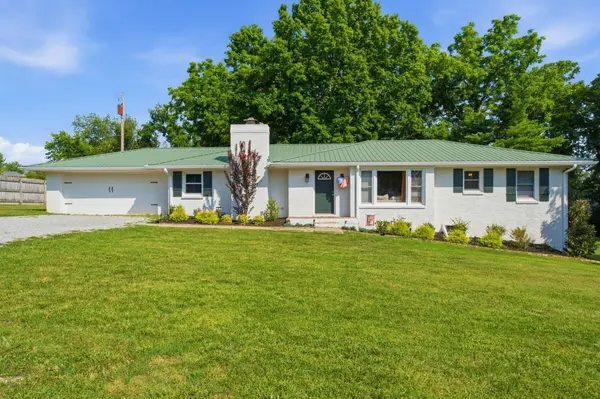 1514 5th Ave #W, Springfield, TN 37172