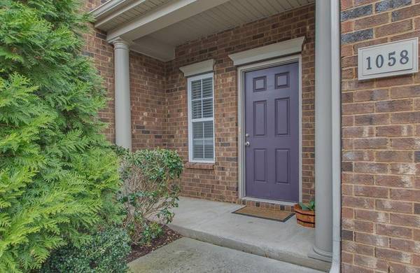 1058 Ashmore Dr, Nashville, TN 37211