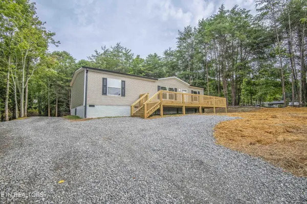 310 Valley Drive, Loudon, TN 37774