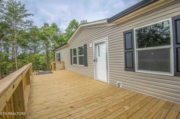 310 Valley Drive, Loudon, TN 37774