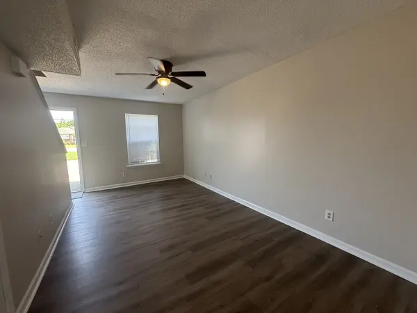 330 Audrea Ln #2, Clarksville, TN 37042