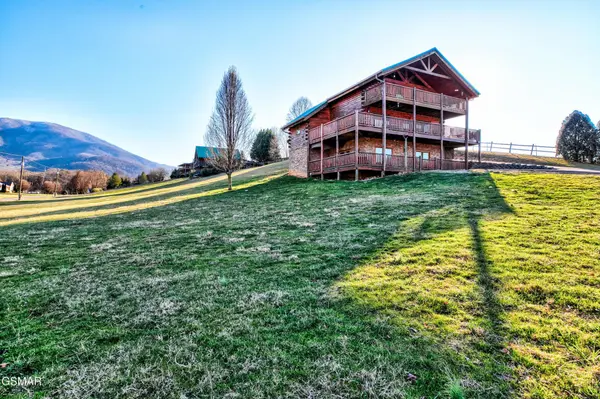 2466 Bryan Road, Sevierville, TN 37862
