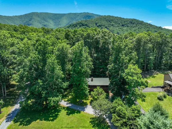 3129 Valley Home Road, Sevierville, TN 37862