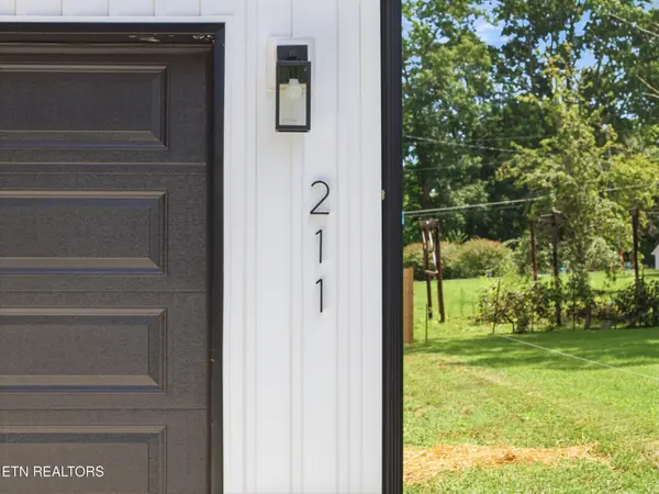 211 Shipe Rd, Powell, TN 37849