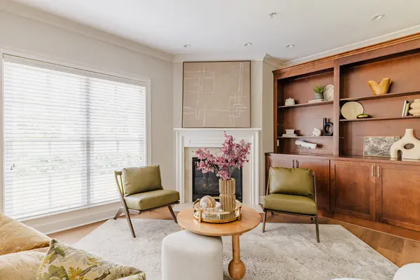 3210 W End Cir #103, Nashville, TN 37203