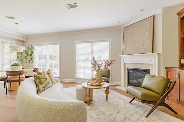 3210 W End Cir #103, Nashville, TN 37203