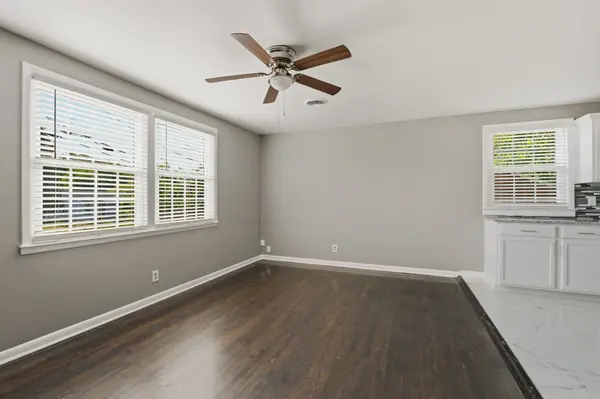 3241 Mayer Ln, Nashville, TN 37218