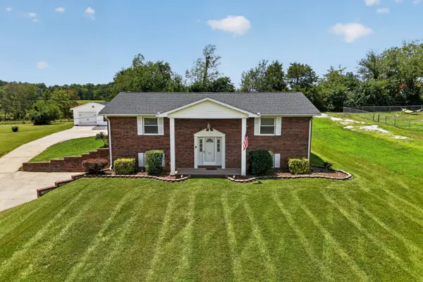 225 Westgate Dr, Baxter, TN 38544