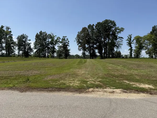 15 Caden Cv, Savannah, TN 38372